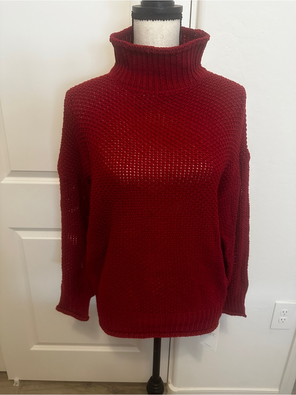 Sheeques dark red, open-knit turtleneck sweater